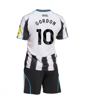 Billige Fotballdrakt Newcastle United Anthony Gordon #10 Replika Hjemmedraktsett Barn 2025-26 Kortermet (med bukser)